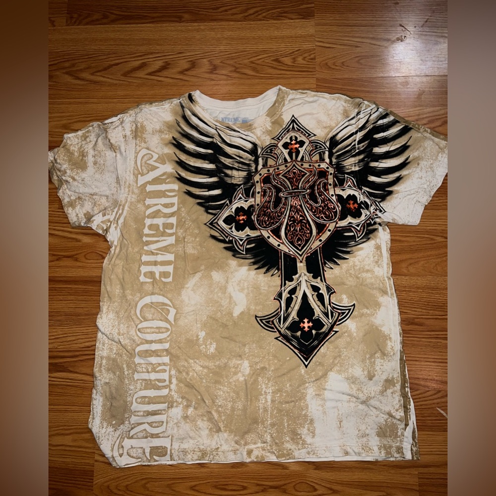 Xtreme  Couture T shirt